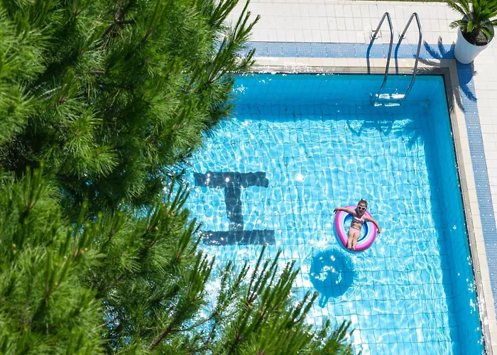 Tiffany's 3* Κατόλικα