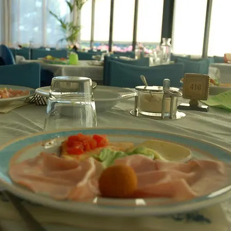 Hotel Tiffany's 3*