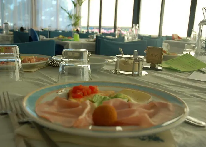 Hotel Tiffany's 3*