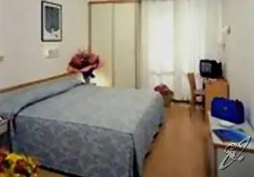 Tiffany's 3* Κατόλικα