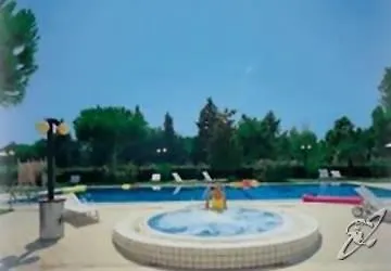 Ξενοδοχείο Tiffany's 3*